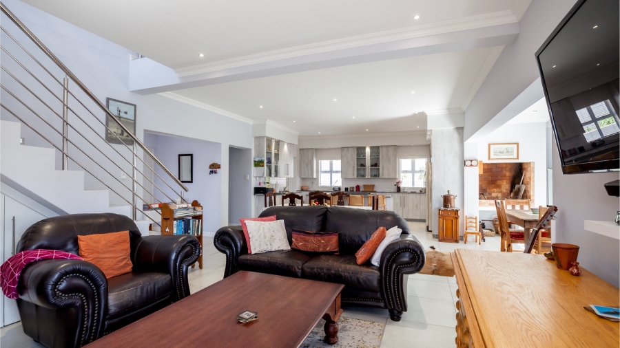 3 Bedroom Property for Sale in Calypso Beach Western Cape